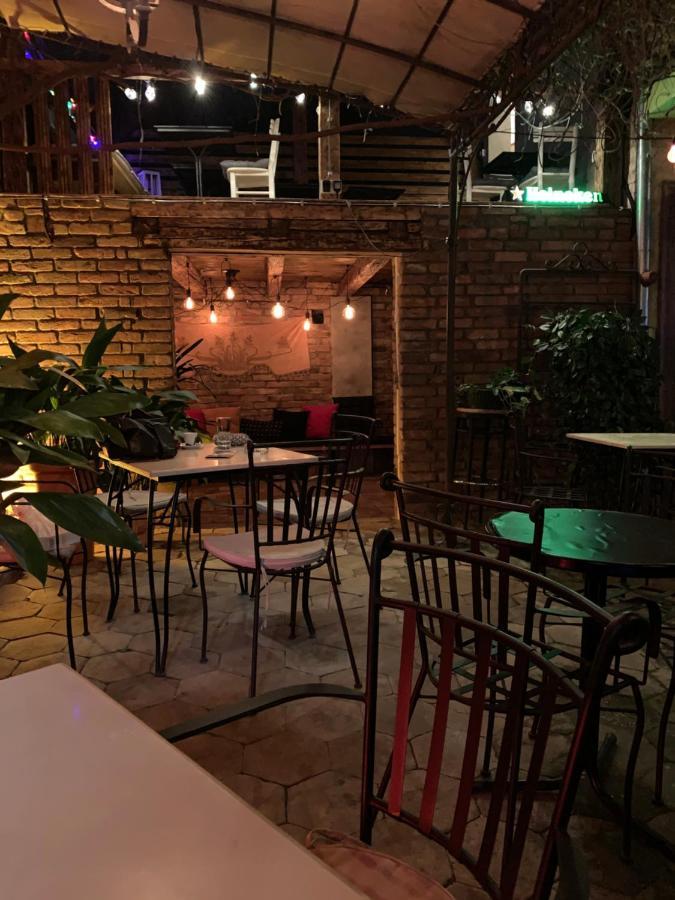 Bed And Breakfast "Caffe-Caffe" Kikinda Exterior photo