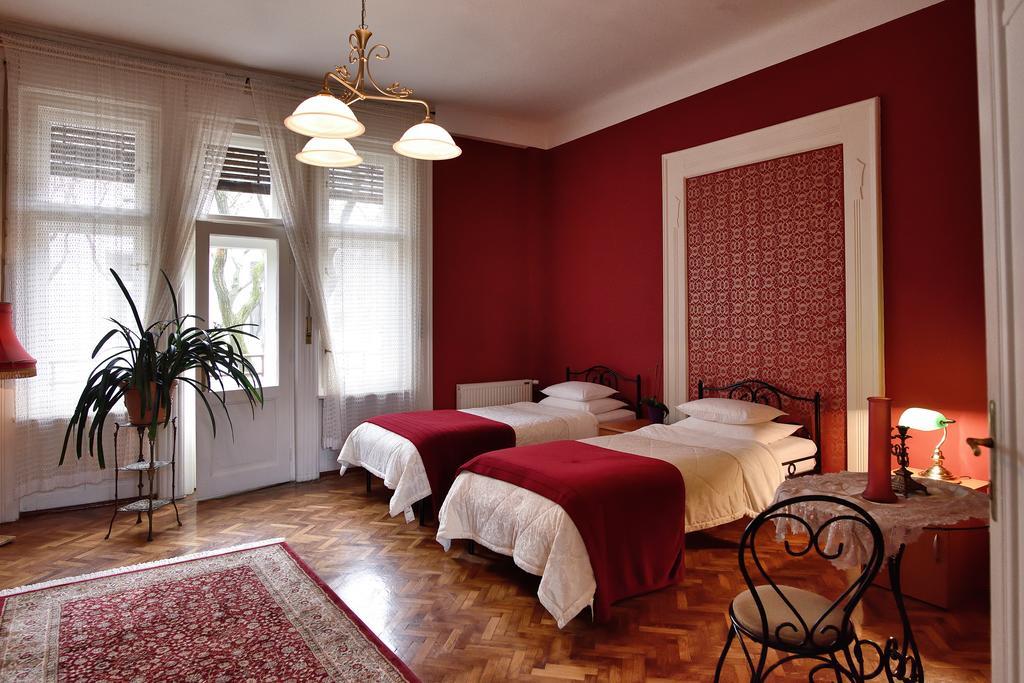 Bed And Breakfast "Caffe-Caffe" Kikinda Exterior photo