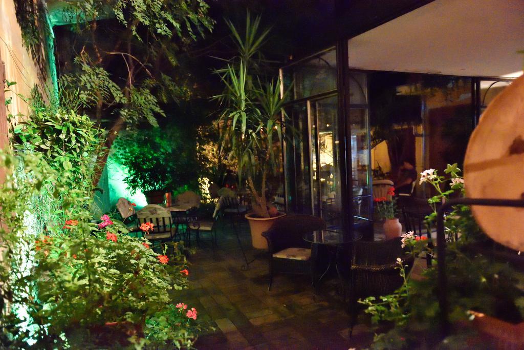 Bed And Breakfast "Caffe-Caffe" Kikinda Exterior photo