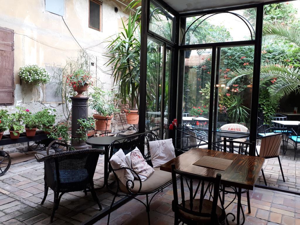 Bed And Breakfast "Caffe-Caffe" Kikinda Exterior photo