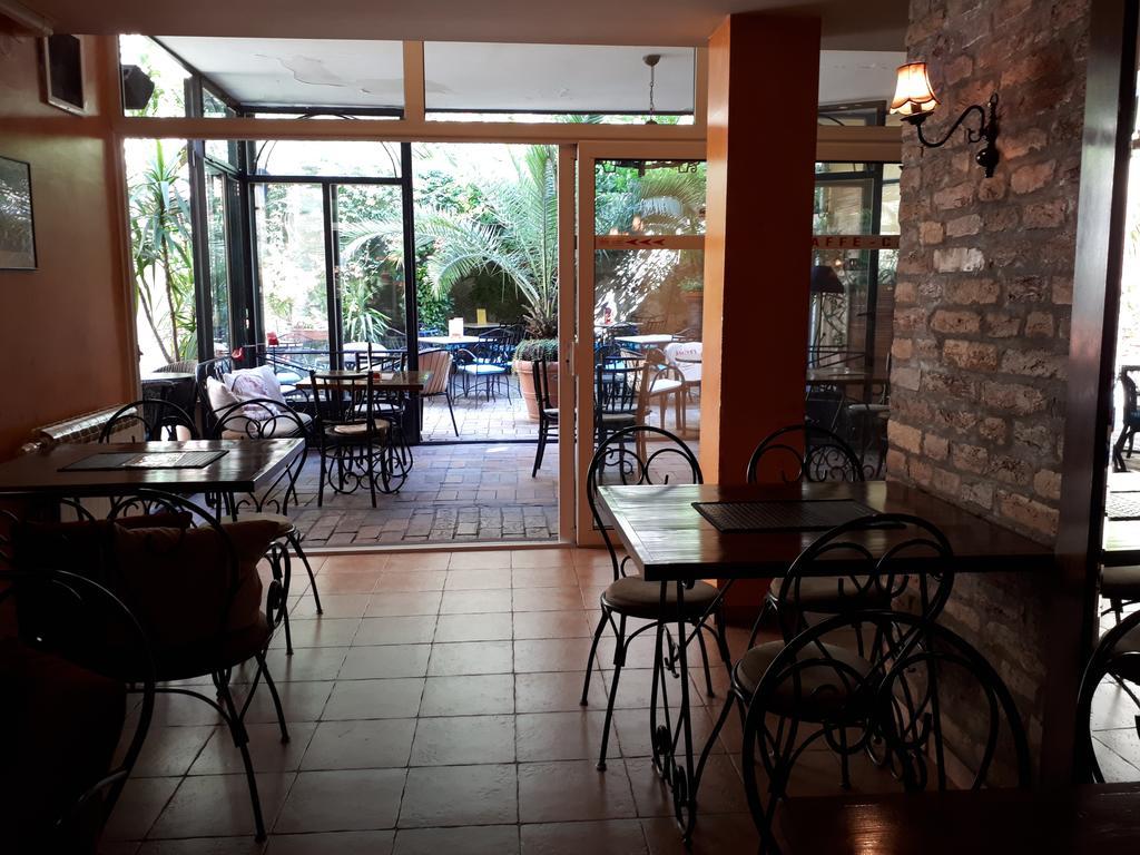 Bed And Breakfast "Caffe-Caffe" Kikinda Exterior photo